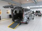 Ford Grand Tourneo Connect Active Rollstuhl-Rampe - Ford Grand Tourneo mit Diesel-Antrieb: Van, Schaltgetriebe