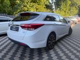 Hyundai i40 cw blue Premium Navi Leder Panorama - weiße Hyundai i40
