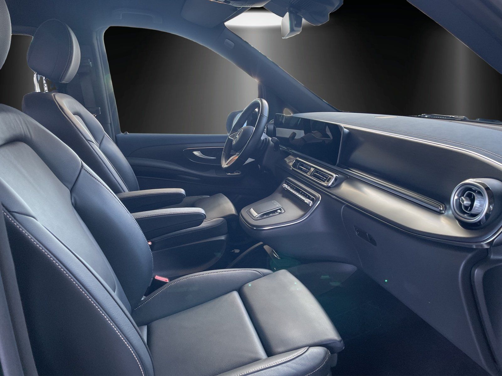 Fahrzeugabbildung Mercedes-Benz EQV 300 L Facelift AVANTGA Pano DISTRO 360° MLED