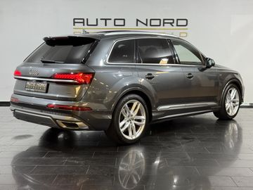 Audi Q7 - 7