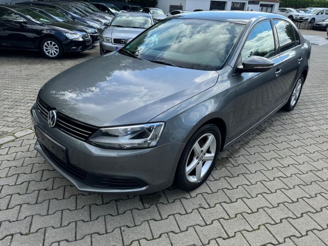 Volkswagen Jetta VI Comfortline