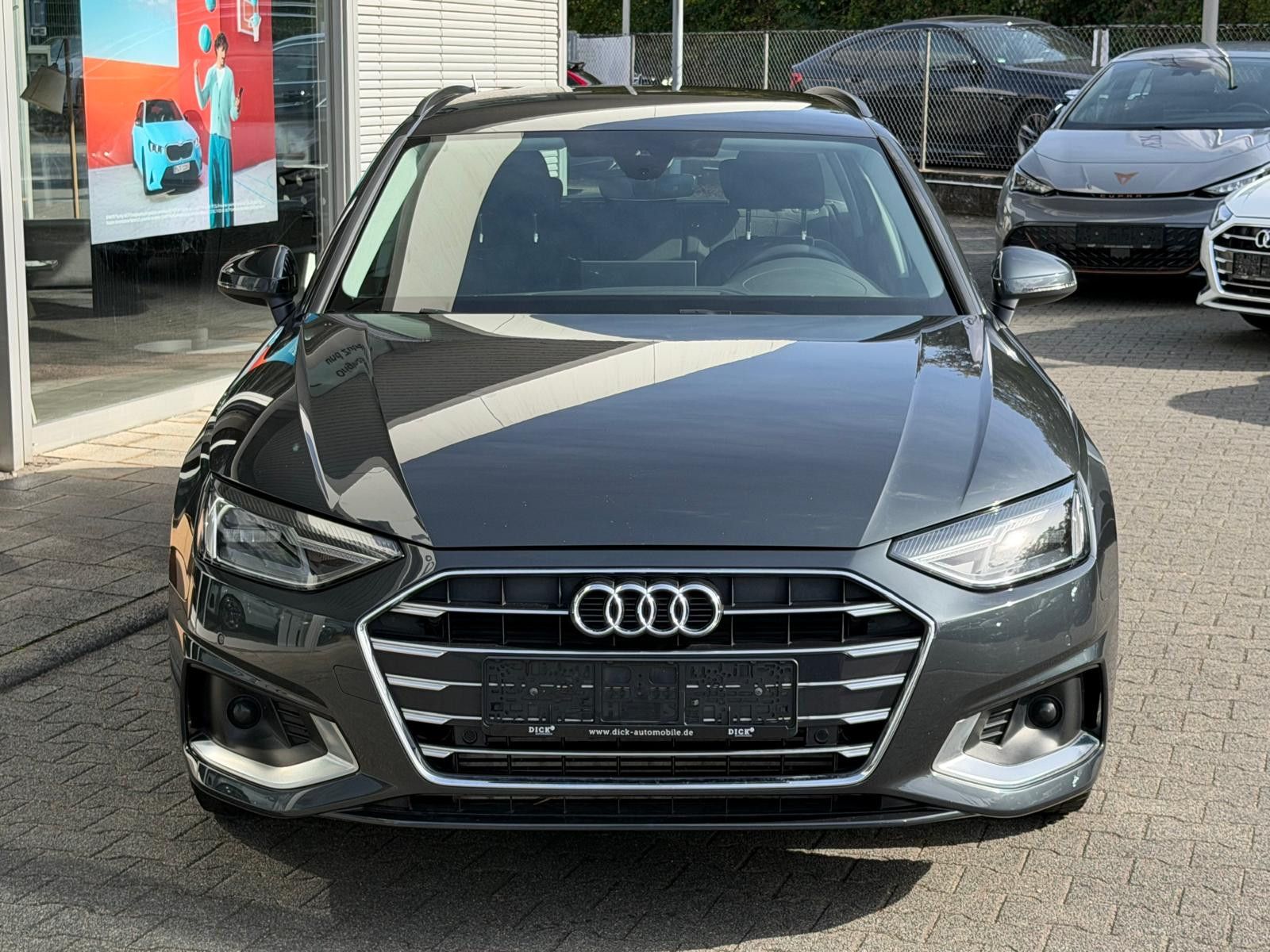 Fahrzeugabbildung Audi A4 Av 40 TFSI S-Tr Advanc LED+NAVI+SHZ+TEMP+17"