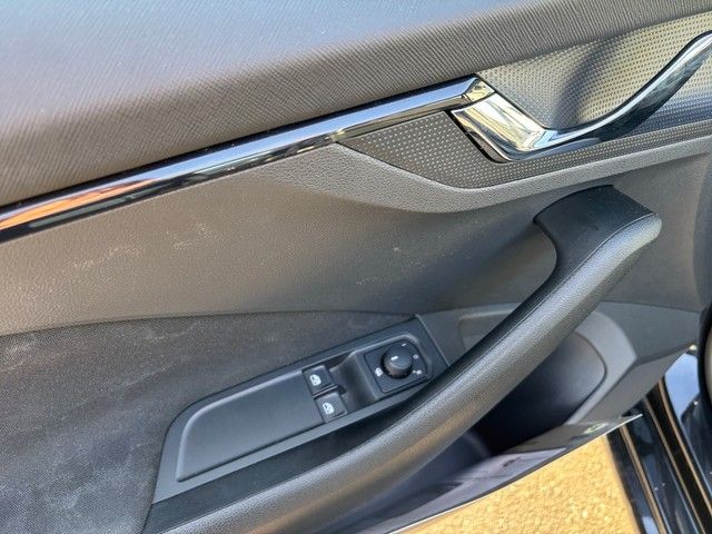 Fahrzeugabbildung SKODA Scala 1.0TSI DSG Clever LED+TEMPOMAT+KAMERA+++