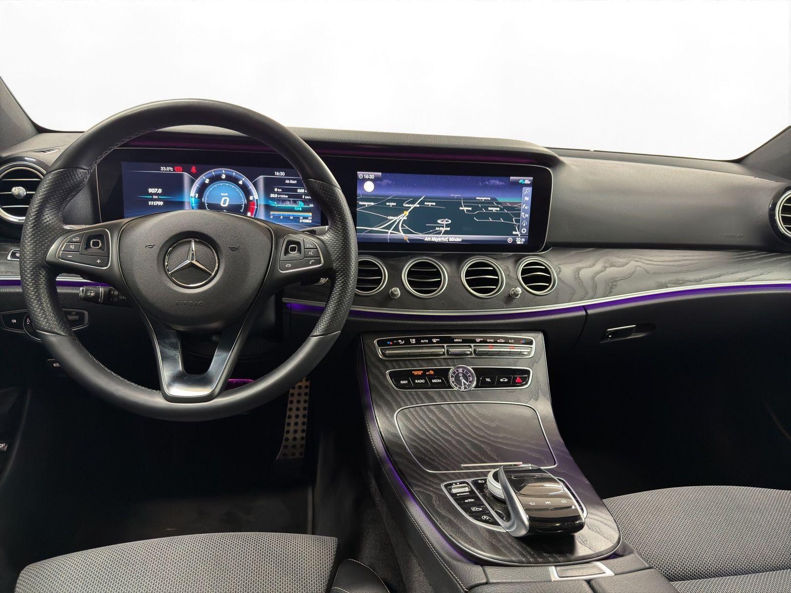 Mercedes-Benz E 220d T 4M All-Terrain AHK Pano LED LM 19" Navi