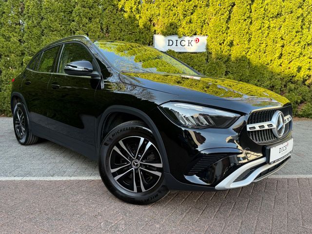 Mercedes-Benz GLA 180 7G LED+MBUX+VIRT+SHZ+KAM+PARK+T-LEDER+