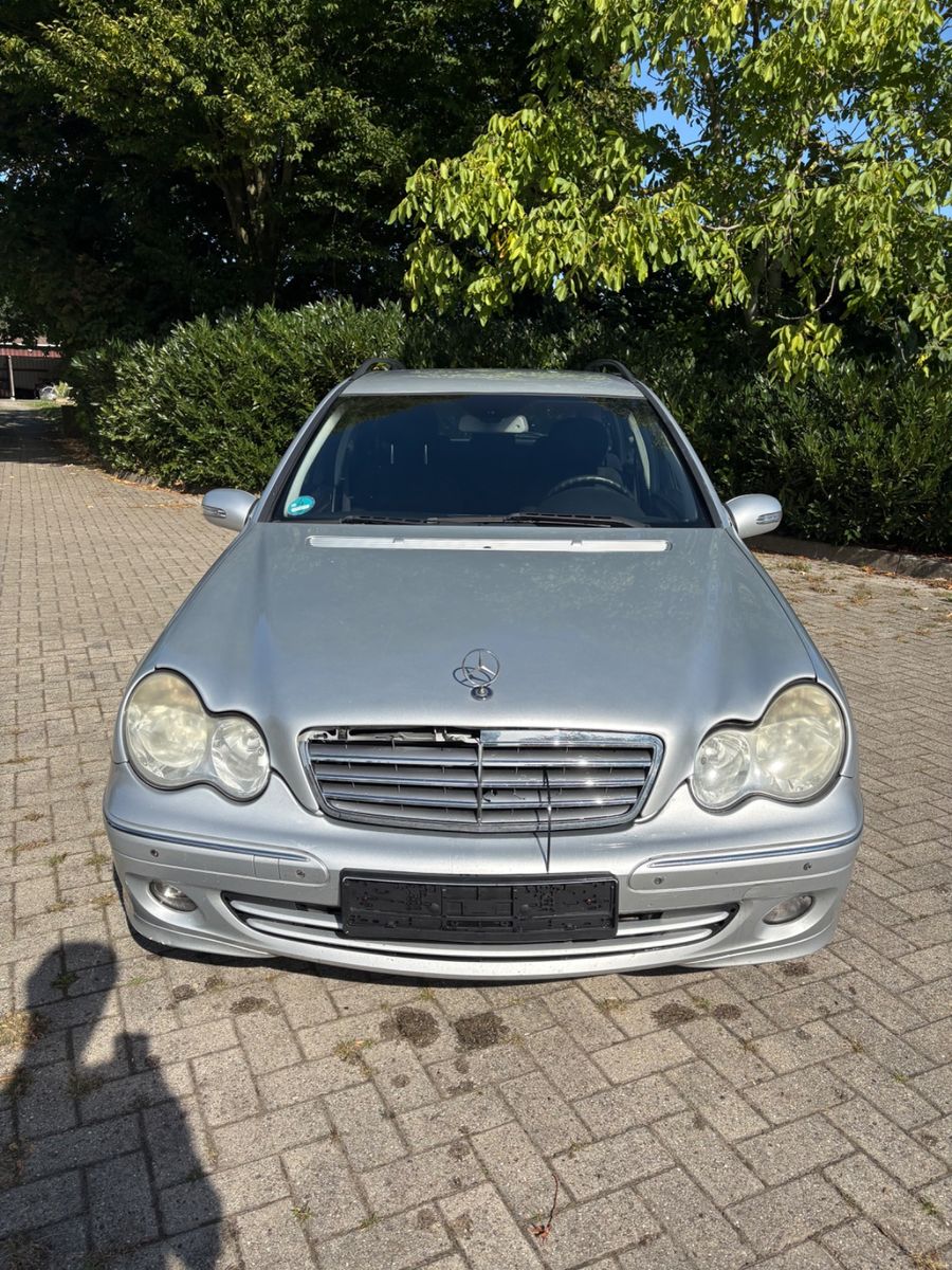 Foto 12 van MERCEDES-BENZ C 220