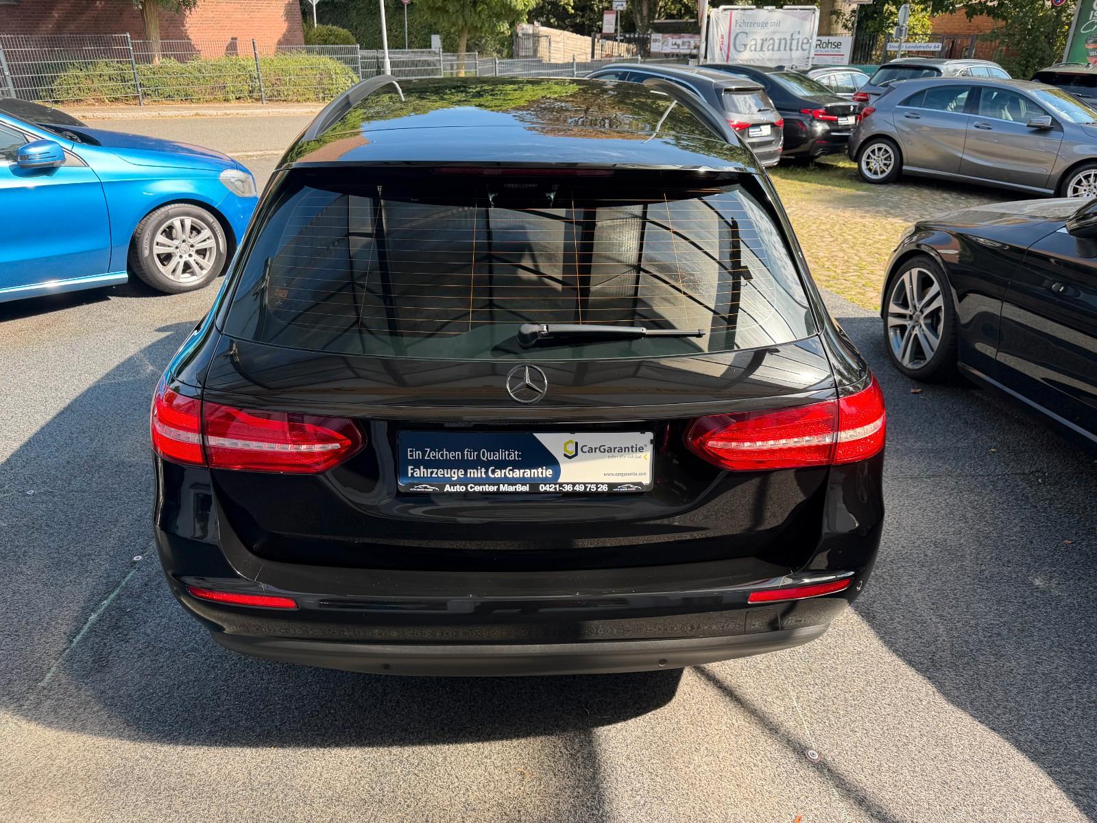 Mercedes-Benz E 200 LED/EL. SITZE/NAVI/KAMERA/LUFTFEDERUNG