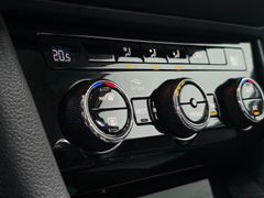 SKODA Superb 1.5 TSI ACT /Carplay/AHKschwenk./ACC