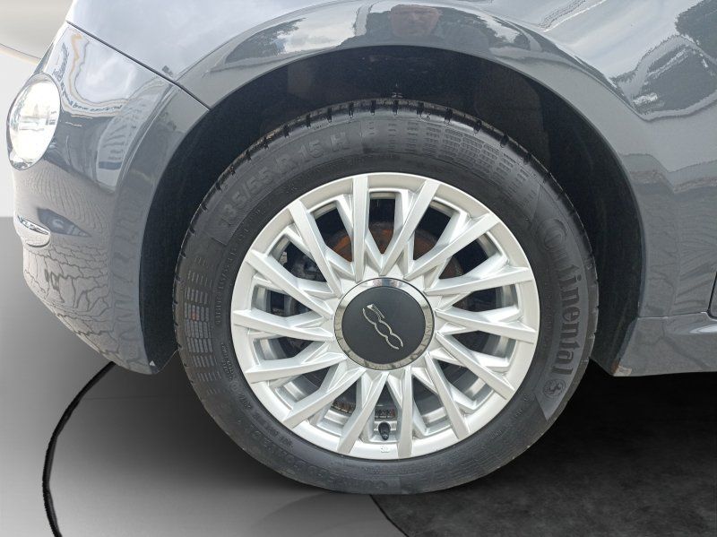 Fahrzeugabbildung Fiat 500 0.9 TwinAir  Lounge KLIMA+PANORAMA-D.+TEMPOM