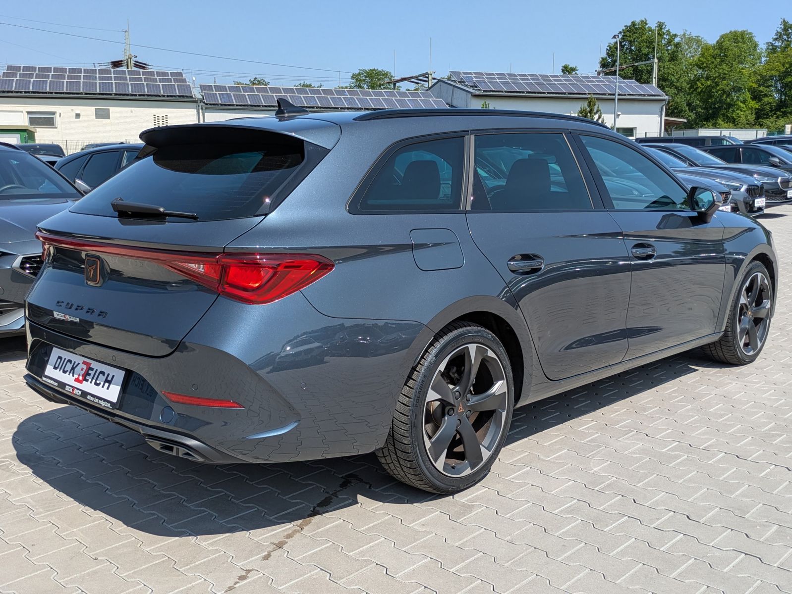Fahrzeugabbildung CUPRA Leon 1.5 eTSI DSG MATRIX-LED*ACC*APP*KAMERA*18"