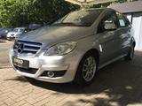 Mercedes-Benz B 200 /Autom/Klima/Tempo/AHK/Allwetter - gebrauchte Mercedes-Benz B-Klasse aus dem Jahr 2009
