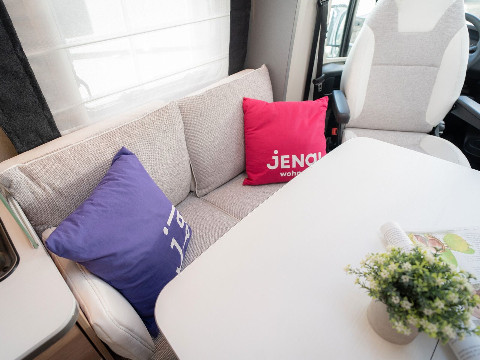 Fahrzeugabbildung Dethleffs Just Camp Active T 7052 DBL *AKTION*Hubbett*Navi