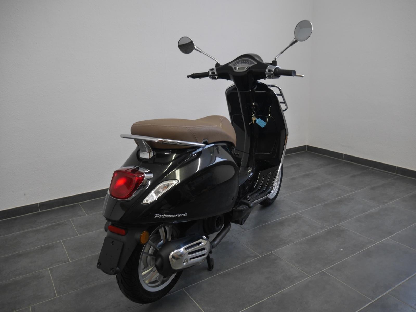 Vespa Primavera 50 // 1.Hand // Extras // 360km