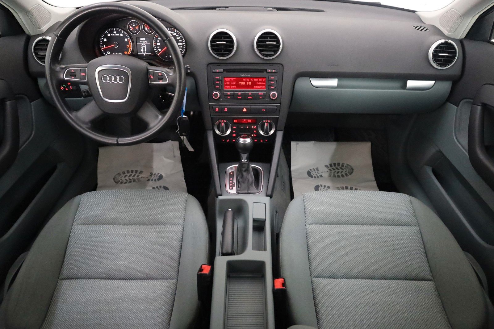 Fahrzeugabbildung Audi A3 Sportback 1.4TFSI Attraction Xenon,SH,PDC,AHK