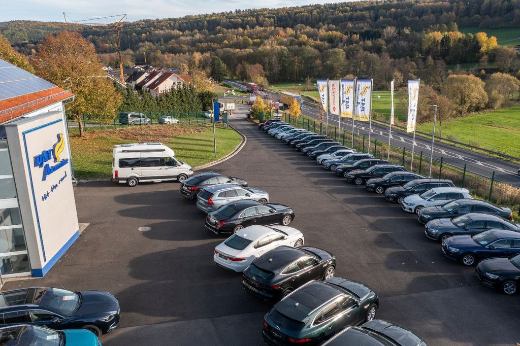 Fahrzeugabbildung SKODA Superb Family DSG GRA Xenon PDC SHZ