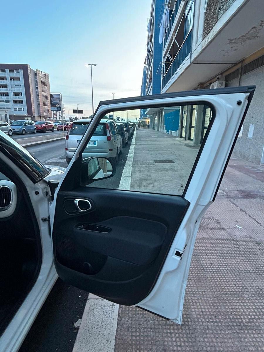 Fiat 500L 2014 — photo 10