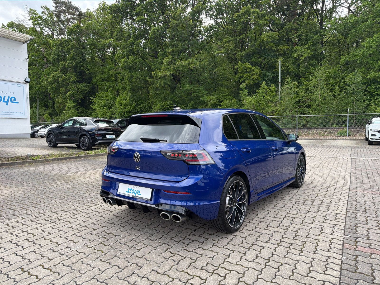 Golf R 4M DSG Navi PANO Harman Kardon Matrix