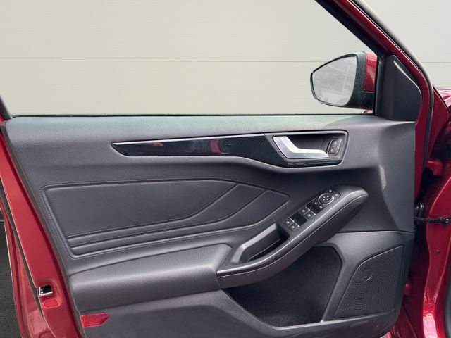 Ford Focus ST ACC+HUD+AHK+Sp.Fahrwerk+Performance-P.+