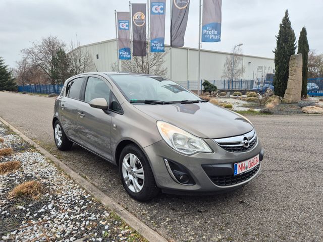 Opel Corsa D Satellite