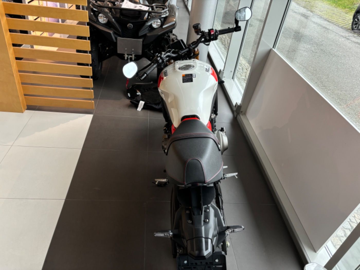 Fahrzeugabbildung Yamaha XSR 900 Modell 2024 Tageszulassung