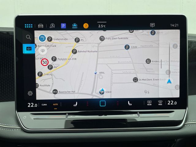 Passat 1.5 eTSI DSG Business Kamera/AHK/Navi/Key