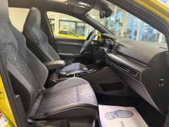 VW Golf  R-LINE DSG ACC PANO STANDHZG AHK GARANTIE
