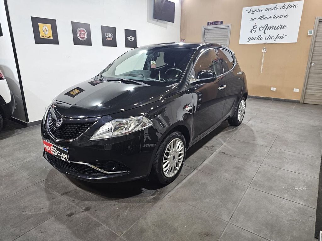Image of Lancia Ypsilon