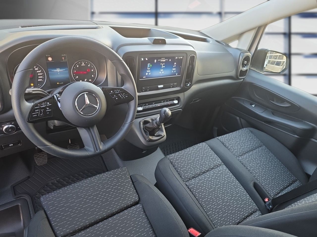 Fahrzeugabbildung Mercedes-Benz Vito 116 CDI KAP/L*AHK*MBUX*Kamera*Sitzheizung*