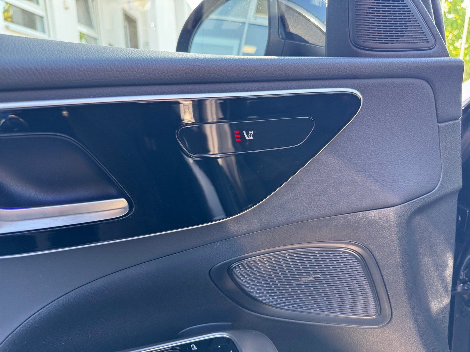 Fahrzeugabbildung Mercedes-Benz C 200 T Avantgarde*AHK*Pano*STDHZG*Kamera*ELD
