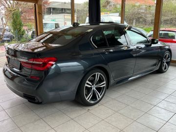 BMW 730 - 12