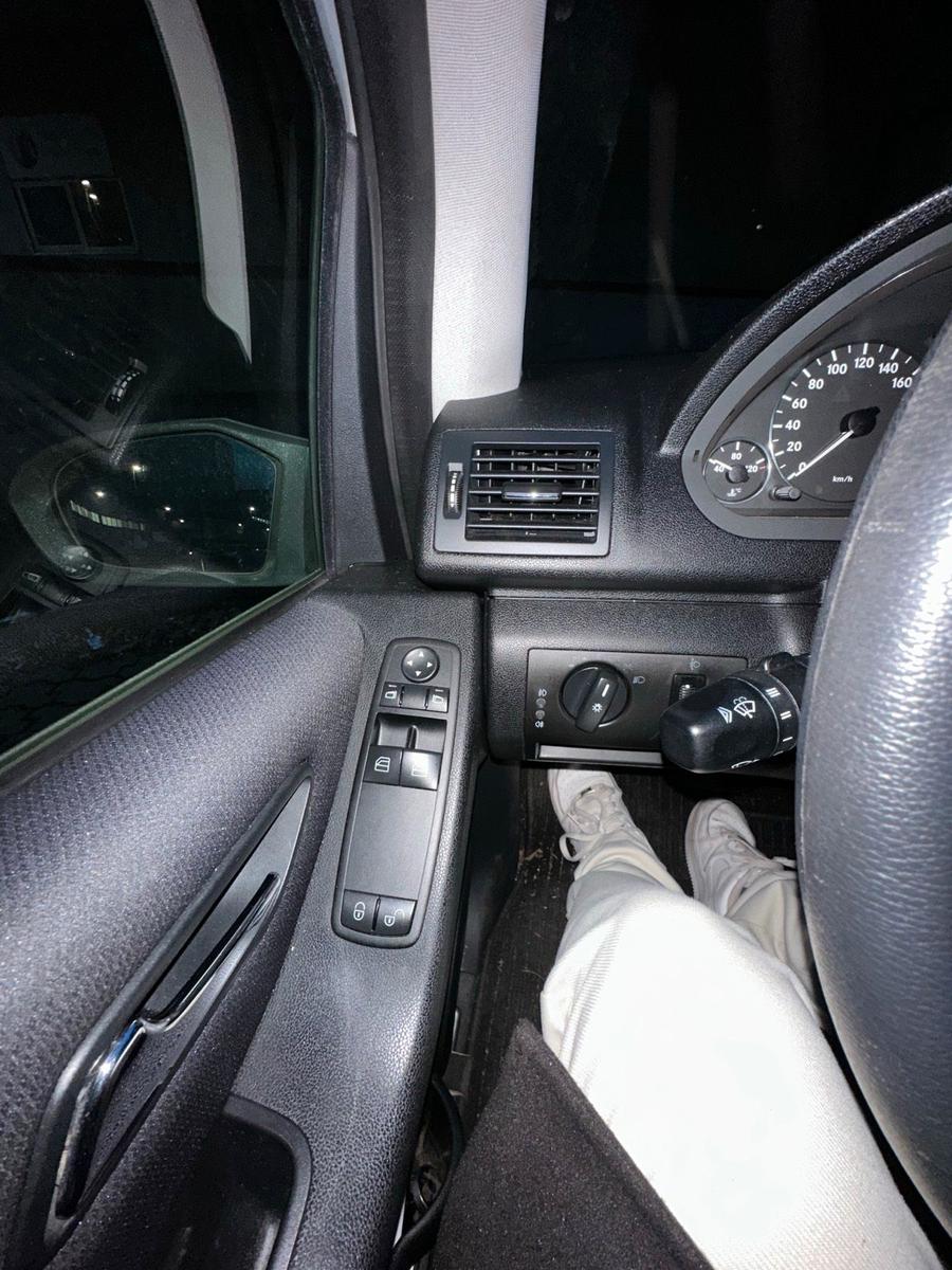 Mercedes-Benz A170 2005 — photo 6