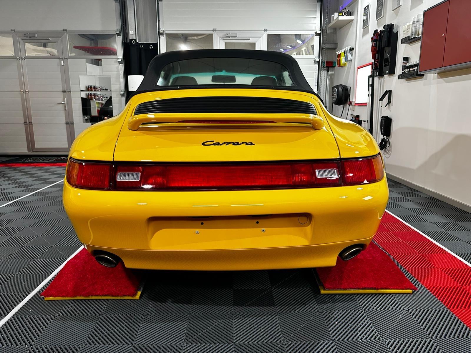Porsche 993 Carrera Cabriolet