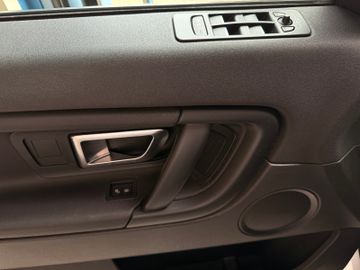 Land-Rover Discovery - 9
