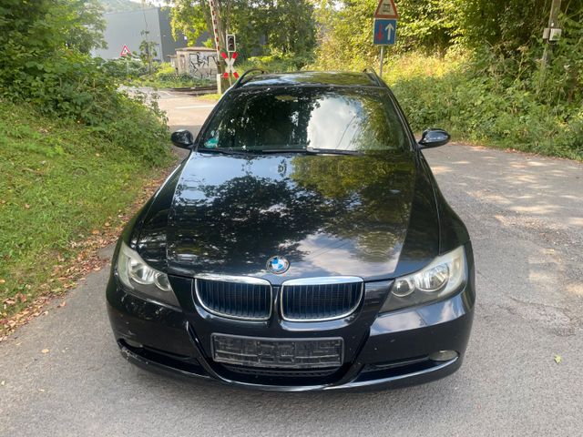 BMW 320 Baureihe 3 Touring 320d Automatik