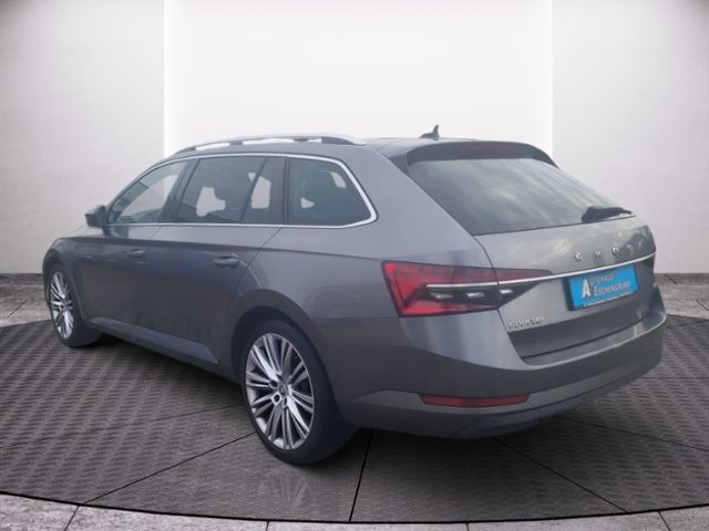 Fahrzeugabbildung SKODA Superb Combi 2.0 TDI 4x4 DSG Style NAVI STANDHEI