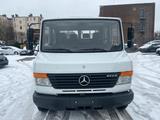 Mercedes-Benz Vario 813D Doppelkabine *WENIG KM* TÜV 02.2026 - Dreiseitenkipper 8t