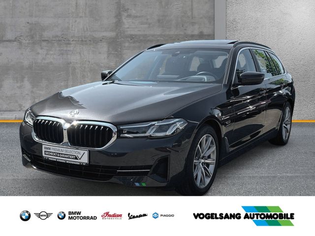 BMW 530 e Touring Panorma Komfortsitze Head-Up WLAN