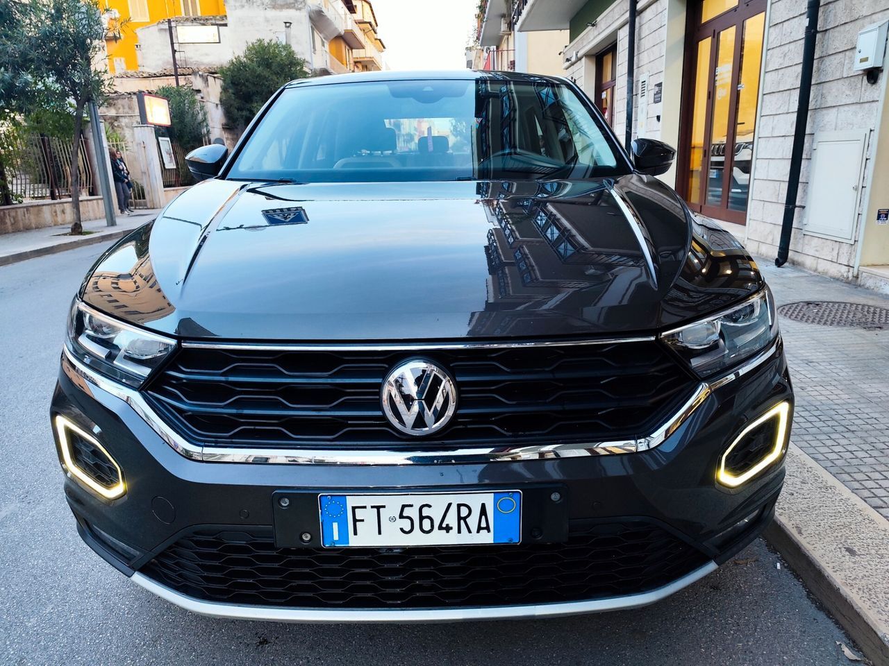 Volkswagen T-Roc 1.6 TDI 115CV DIESEL PERFETTA imagem 2