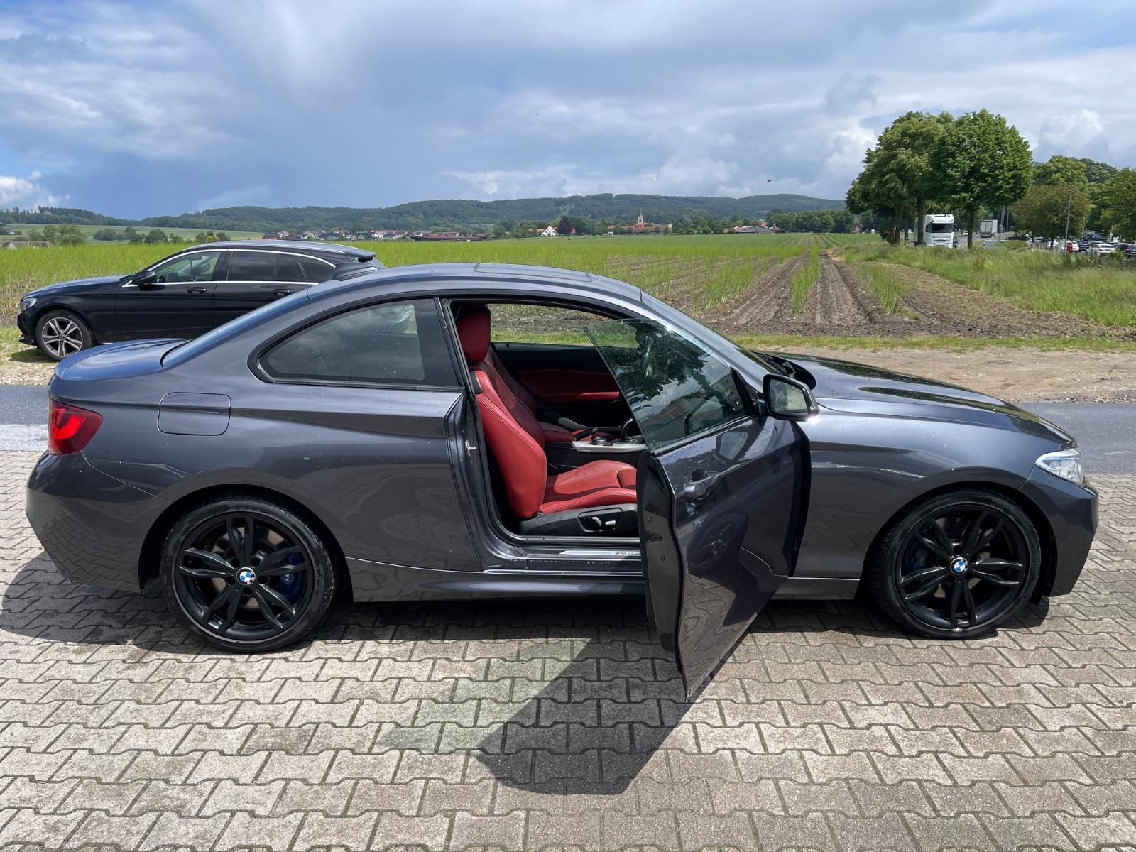 BMW M235 x drive