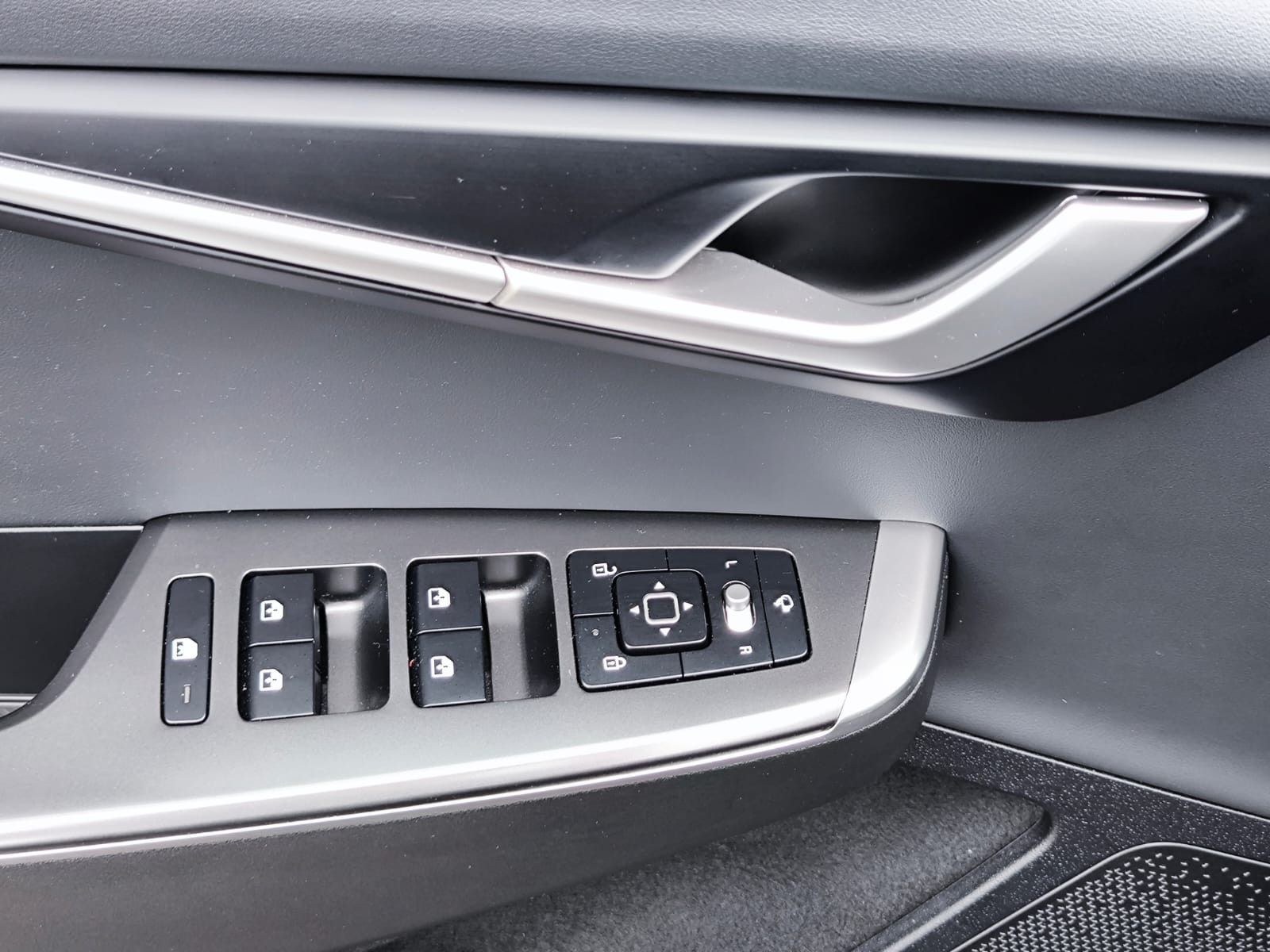 Vehicle image Kia EV6 2WD WERKSGAR+NAVI+LED+SHZ+DAB+KAMERA+ACC+WP+