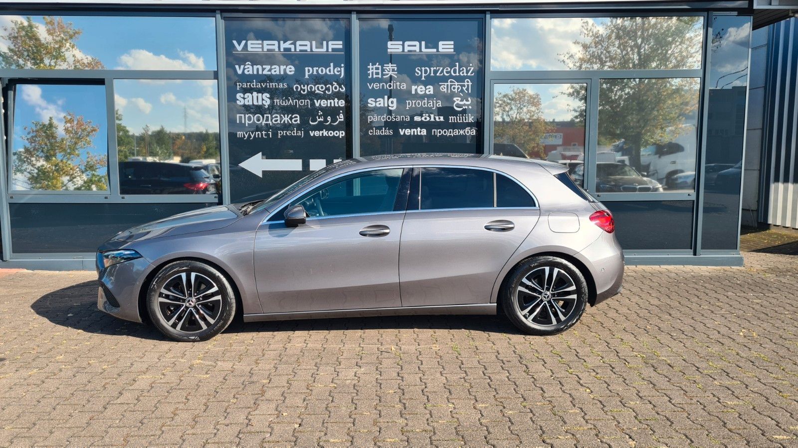 Mercedes-Benz A 180 7G DCT - WIDE - NAVI - LED - CAM - 8 x ALU foto 3