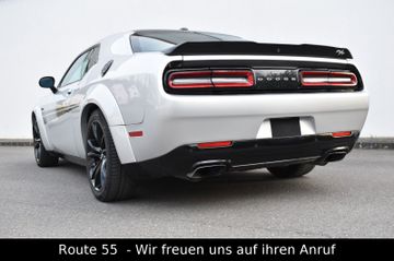 Dodge Challenger - 6
