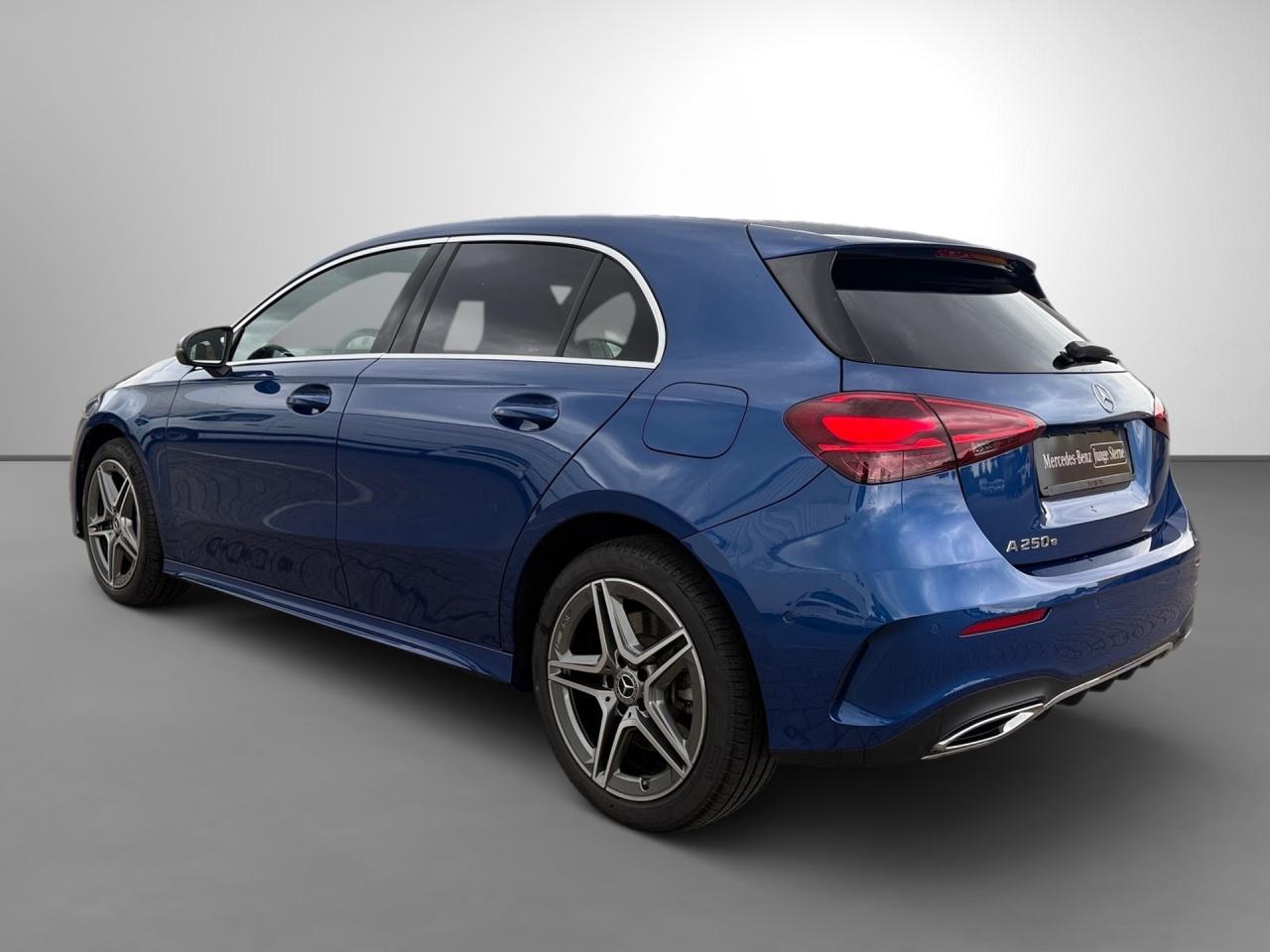 Mercedes-Benz A 250 e AMG Burmester AC-Laden Multibeam Kamera