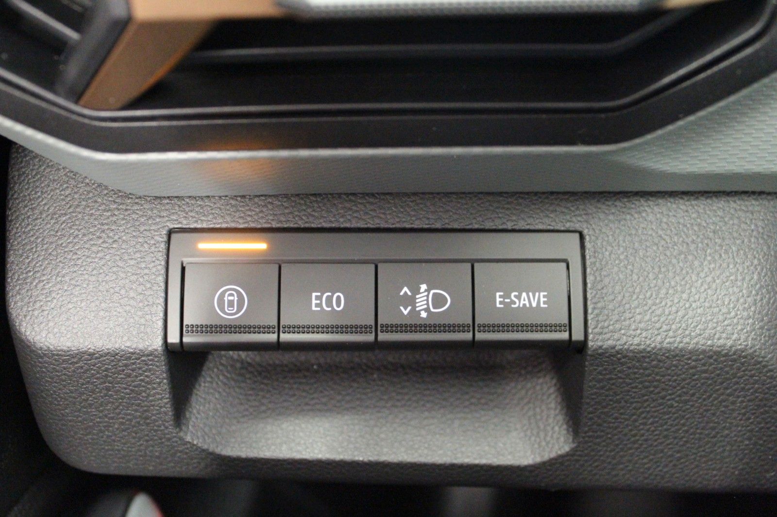 Fahrzeugabbildung Dacia Bigster hybrid 155 Extreme #Winterpaket Plus