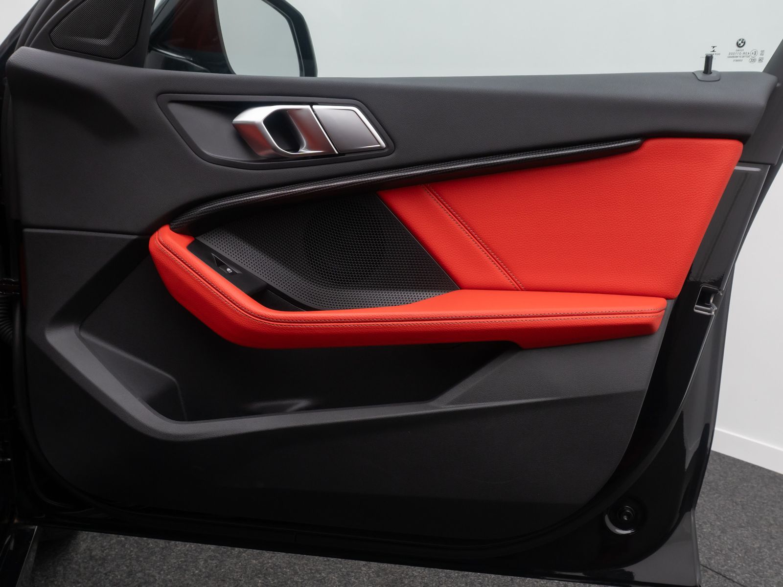 Fahrzeugabbildung BMW 120i M Sport Komfort DAB HiFi Panorama Leder 19"