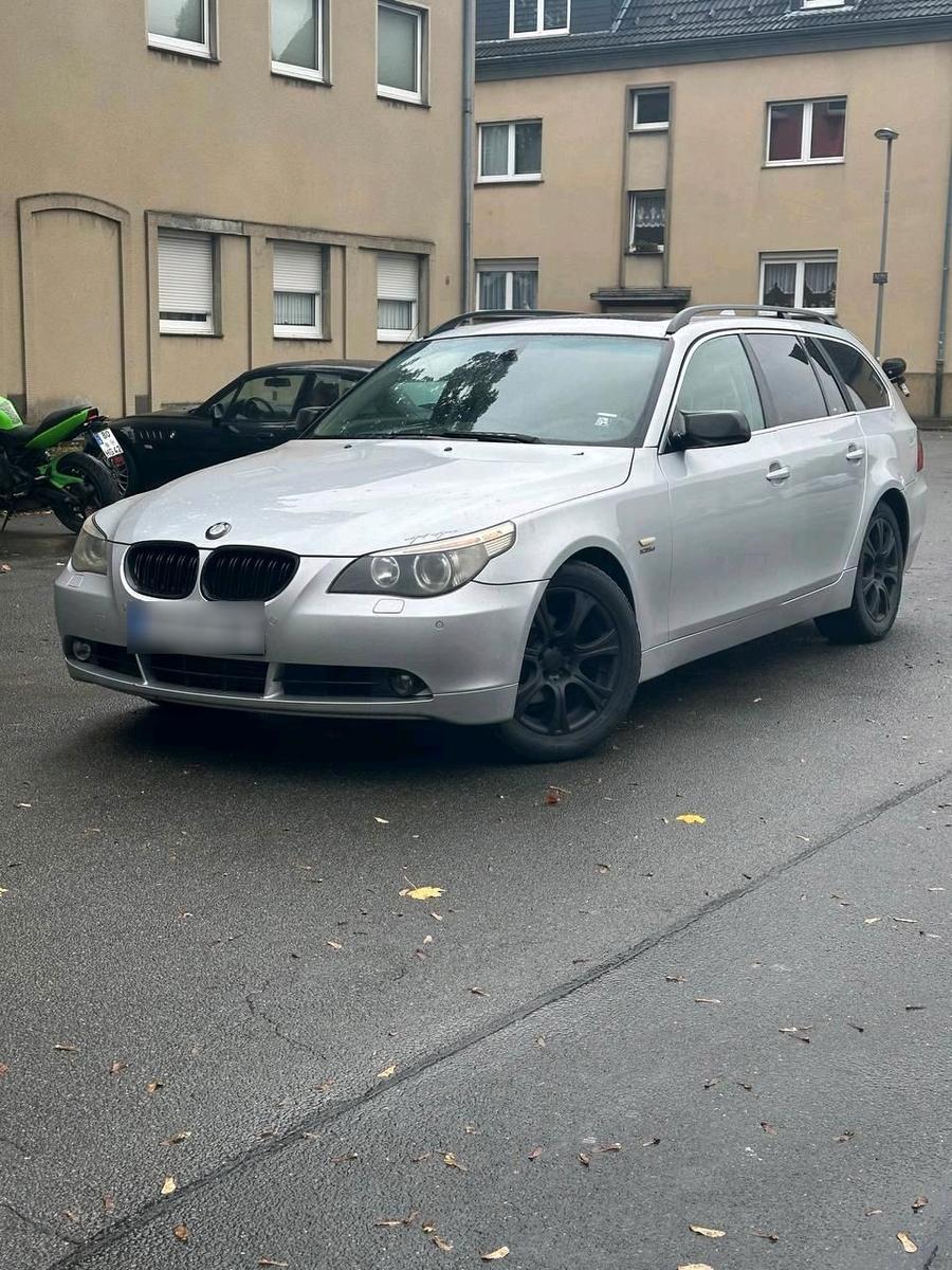 BMW 525
