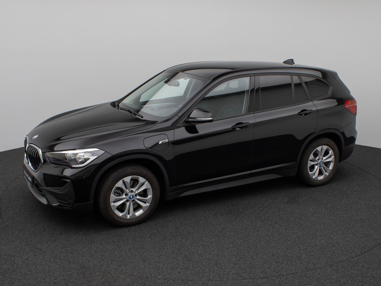 Fahrzeugabbildung BMW X1 xD25e ParkAss DAB Navi Lordos GwschwindigReg