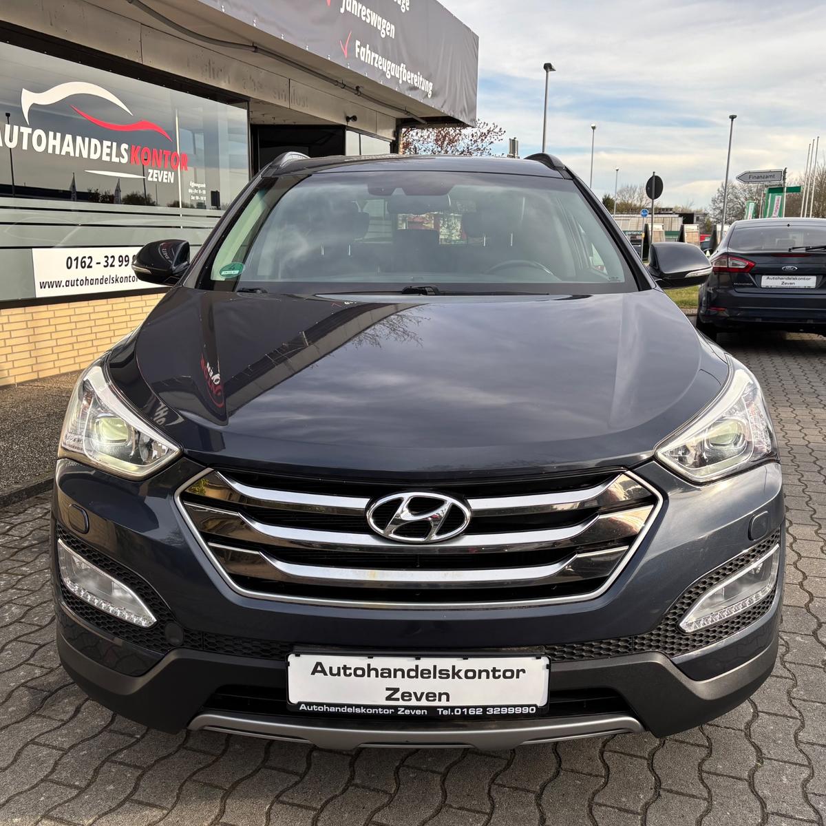 Hyundai Santa Fe Premium 4WD//2.2CRDI/Leder/R.K/AHK