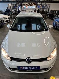 MYAUTOCENTER – Gebraucht- und Jahreswagen mit Werkstattservice in Pfaffenhofen Volkswagen Golf VII Lim. Comfortline BMT