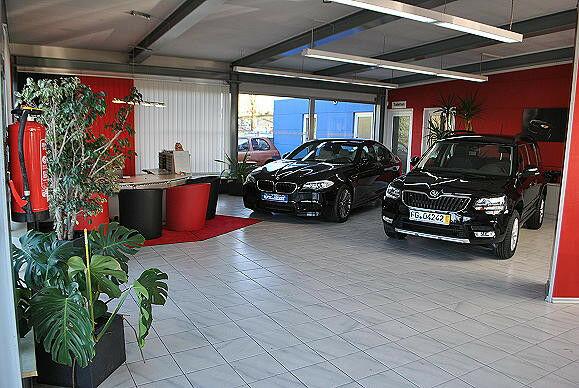 showroom-image-main
